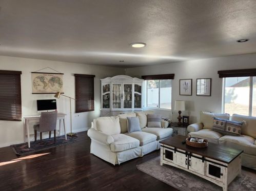 494 Arroyo Seco Dr, San Diego CA  92114-5835 exterior