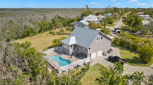 9393 Peaceful Dr, Sanibel FL  33957-4238 exterior