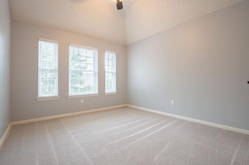 1519 Rustic Timbers Ln, Lewisville TX  75028-1432 exterior