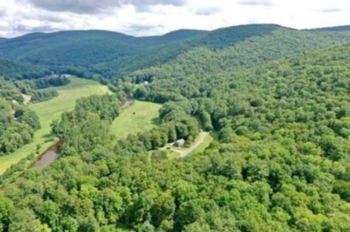 121 Call Rd, Colrain, MA 01340-9788