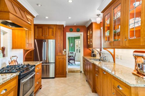 3164 51 Blvd, Milwaukee WI 53216-3236 exterior