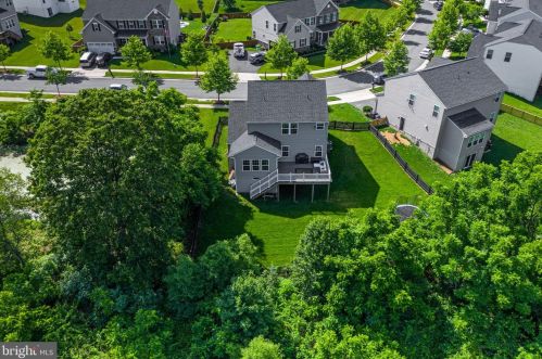 111 Eisentown Dr, Lovettsville VA  20180-8547 exterior