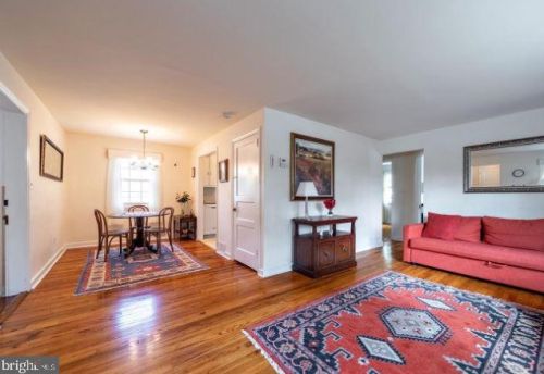 6 Dorann Ave, Princeton NJ  08540-3906 exterior