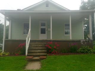 344 Bridge St, Belmont, OH 43718-9591