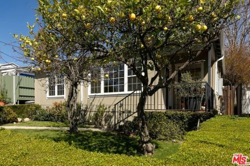 3729 1st Ave, Glendale, CA 91214-2431