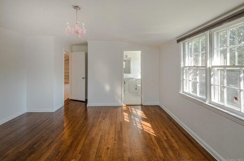 25 Laporte Ave, Mount Vernon NY  10552-1016 exterior