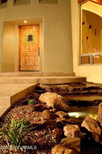 240 Crystal Sky Dr, Sedona AZ 86351-7450 exterior