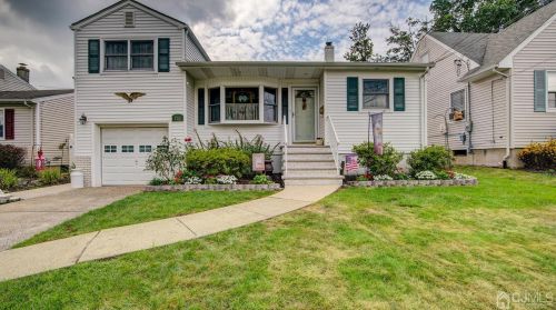 733 Barron Ave, Woodbridge, NJ 07095-3208