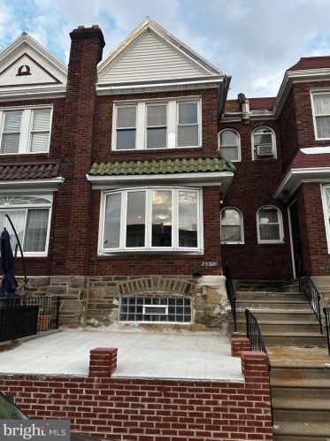 7333 Bouvier St, Philadelphia, PA 19126-1536