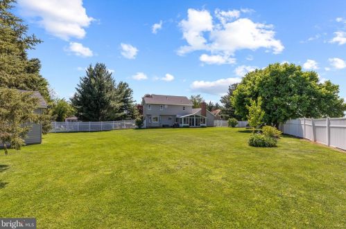 123 Elk Dr, Hanover PA 17331-8869 exterior