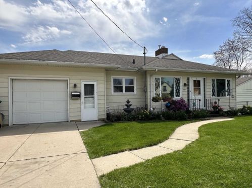 407 Wilson St, Edgerton, WI 53534-1553
