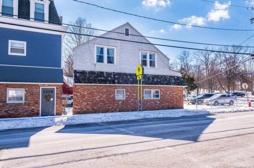 225 Hudson St, Cornwall Hud, NY 12520-1511