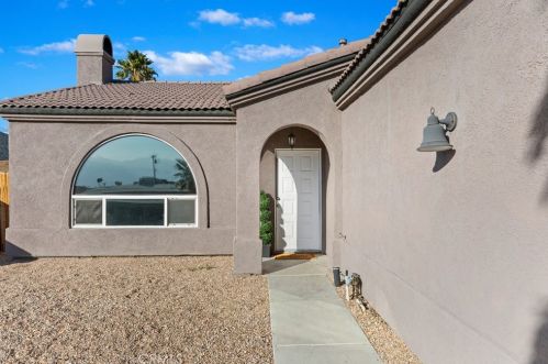 66680 3rd St, Desert Hot Springs CA  92240-3718 exterior