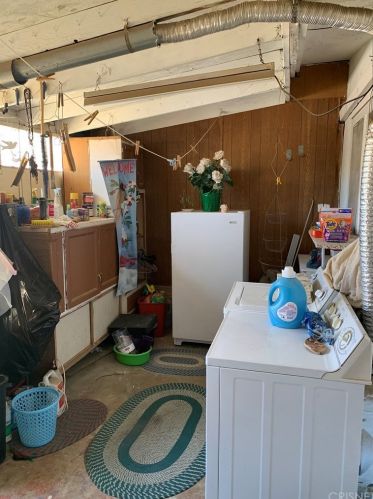 2026 Lingard St, Lancaster CA 93536-6513 exterior