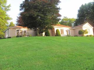 5552 Lake Pleasant Rd, Erie, PA 16509-3842