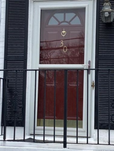 30 Yeaton St, New Britain, CT 06053-1310