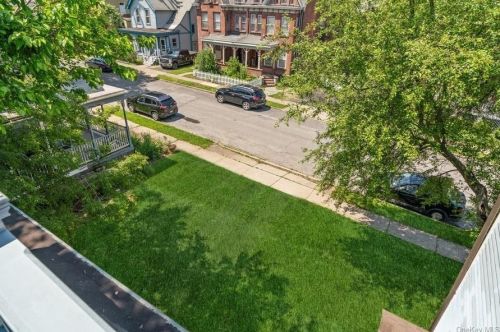 10 Bay View Ter, Newburgh NY  12550-6002 exterior