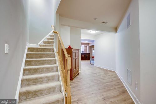 12664 Crabtree Falls Dr, Bristow VA  20136-2161 exterior