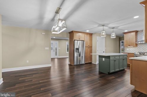 250 Shady Ln, Carlisle PA  17013-1637 exterior