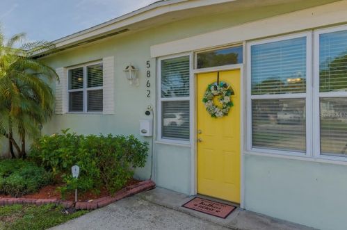 5862 Mangrove St, Saint Petersburg, FL 33703-1232