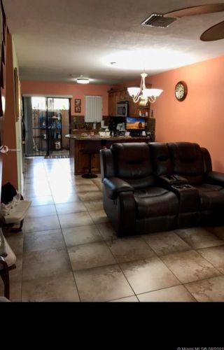1300 46th St, Hialeah, FL 33012-3291