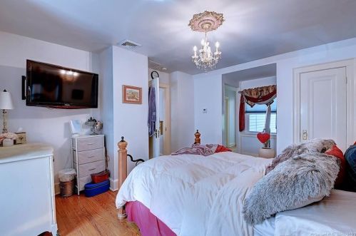 44 Newton Ter, Waterbury CT  06708-1919 exterior