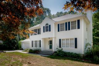 21 Payer Ln, Mystic, CT 06355-1648