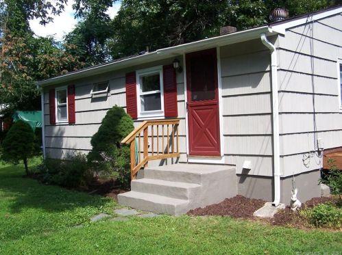 87 Rogers Lake Trl, Lyme, CT 06371-1234