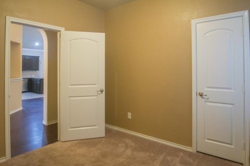 4512 Gunnison Dr, Denton TX  76208 exterior