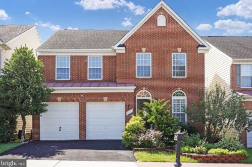 9950 Hill Dr, Lorton, VA 22079-2430