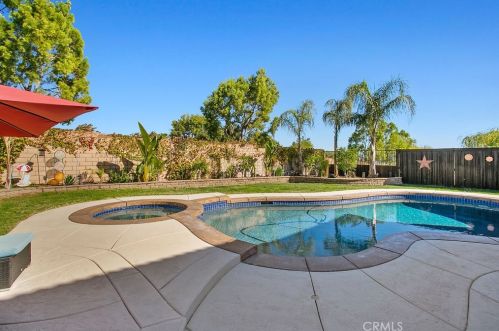 29292 Point Shore Dr, Lake Elsinore CA  92530-7277 exterior
