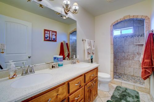 2979 Keeling Ave, Lakeport CA  95453-6804 exterior