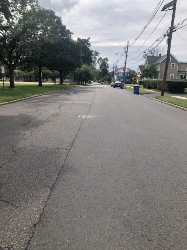 162 High St, South Bound Brook NJ  08880-1213 exterior