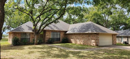 5114 Seminole Dr, Granbury, TX 76049-5199