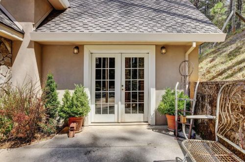 18880 Blackhawk Ct, Grass Valley CA  95949-8324 exterior