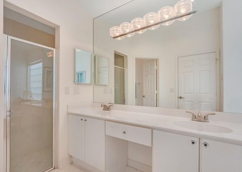 231 Canterbury Dr, West Palm Beach FL  33418-7178 exterior
