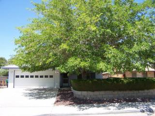 1249 Erwin St, Ridgecrest, CA 93555-2394