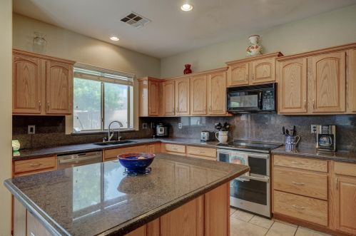 4466 Franklin Ave, Gilbert, AZ 85295-5825