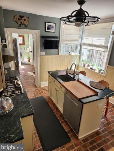 515 Chestnut St, Lancaster PA  17602-3018 exterior