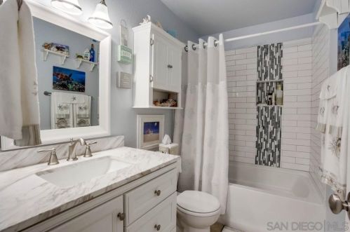 13673 Comuna Dr, Poway CA  92064-4638 exterior