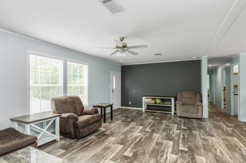 199 Tulip Ave, Defuniak Springs, FL 32433-6556