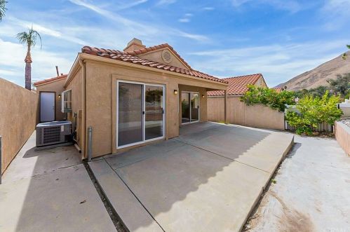 961 Verona Ave, San Jacinto CA  92583-2908 exterior
