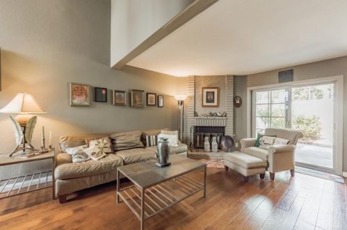 1766 Cottonwood Ave, Carlsbad, CA 92011-5140