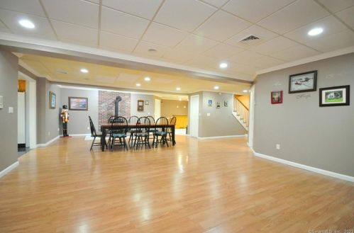67 Steeplechase Dr, Manchester CT  06040-7066 exterior