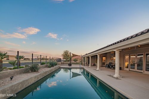 4301 Mercury Way, Chandler, AZ 85226-3718