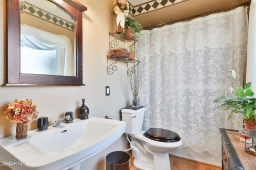 3042 Fitzgerald Rd, Simi Valley CA  93065-5235 exterior