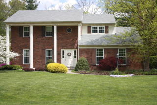 520 Pepper Ridge Rd, Cincinnati, OH 45244-1217
