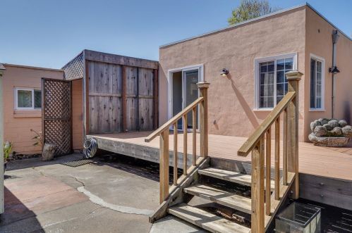 542 Hazel Ave, San Bruno CA  94066-4228 exterior