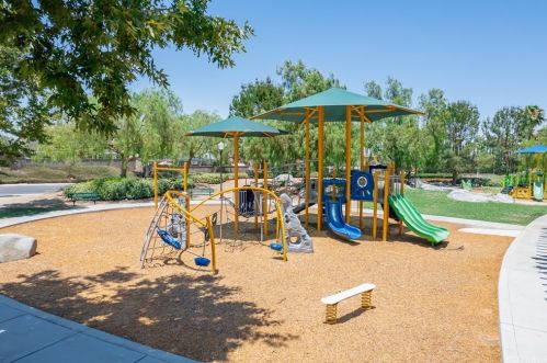 12607 Orangeblossom Ln, Riverside CA  92503-7059 exterior