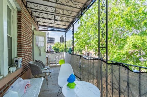 1847 Barnes Ave, Bronx NY  10462-3607 exterior